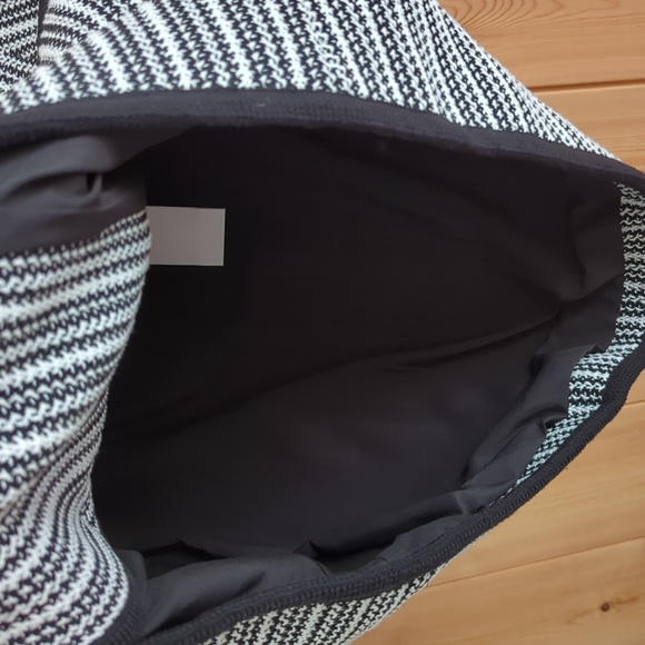 DEREK LAM 10 CROSBY - Picture 7 of 10